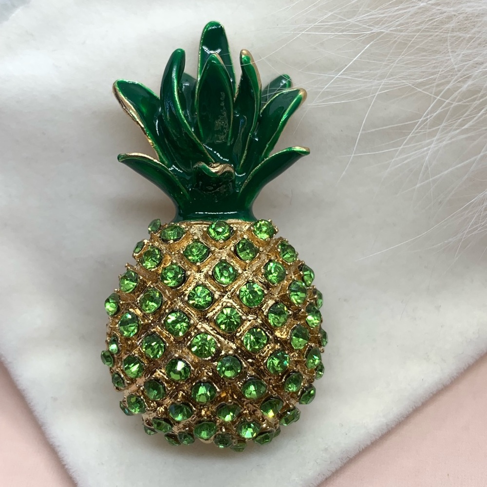 Rhinestone Pineapple Brooch